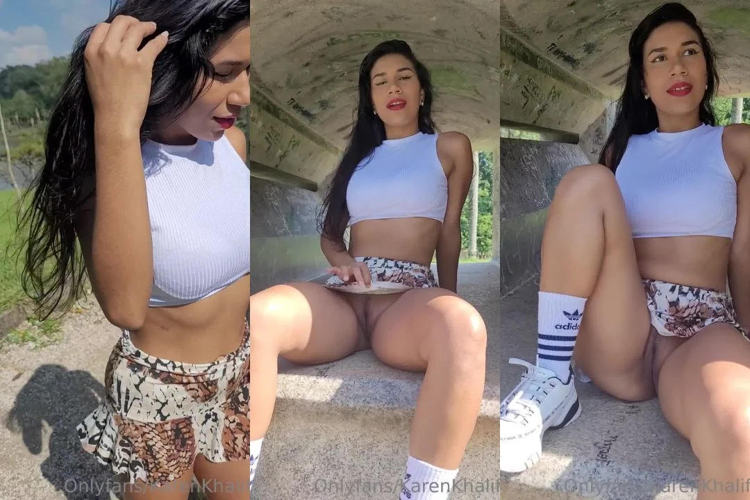 Karen Khalifa flagrada nua de saia curta em local público!