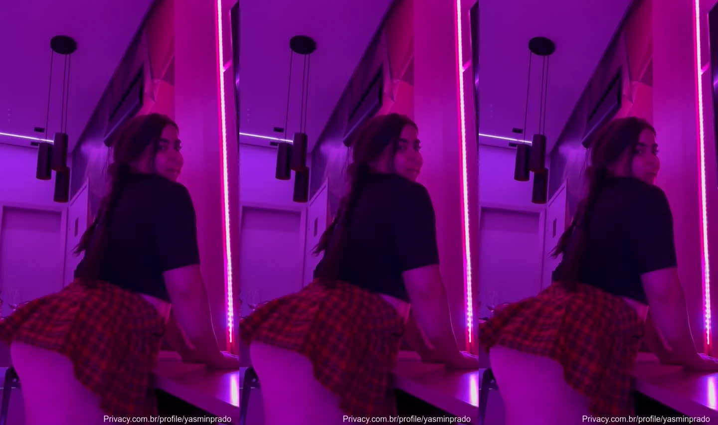 Yasmin Prado Exibindo Toda Sua Safadeza no OnlyFans Privacy